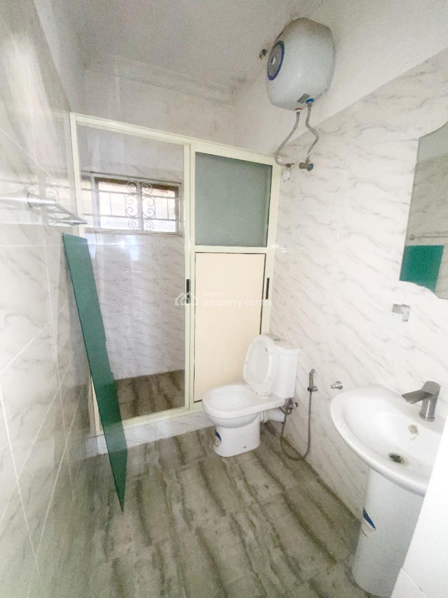 Luxury 5 Bedroom Terrace Duplex with Bq, Gra Phase 1, Magodo, Lagos, Terraced Duplex for Rent