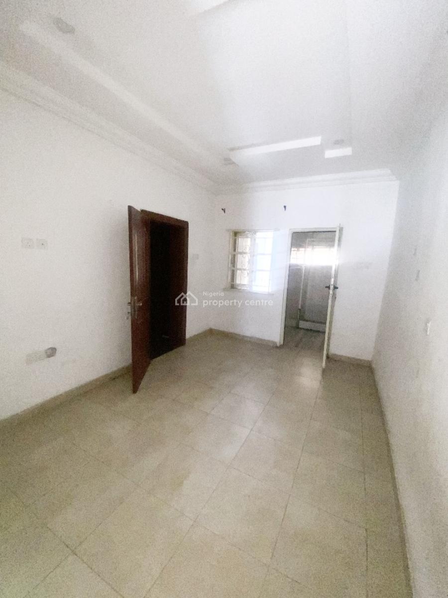 Luxury 5 Bedroom Terrace Duplex with Bq, Gra Phase 1, Magodo, Lagos, Terraced Duplex for Rent