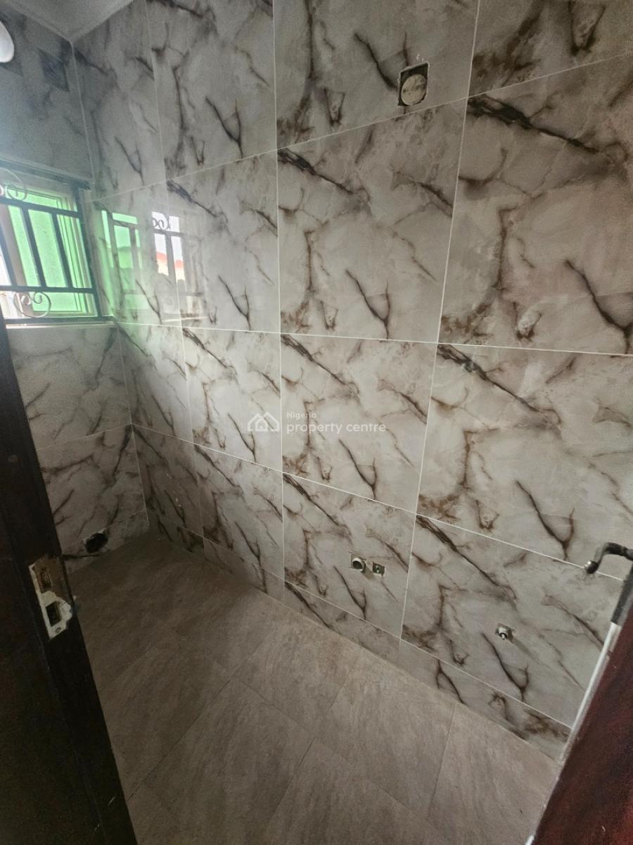 Newly Renovated 3-bedroom Flat with Bq, Off Freedom Way, Lekki Phase 1, Lekki, Lagos, Flat / Apartment for Rent
