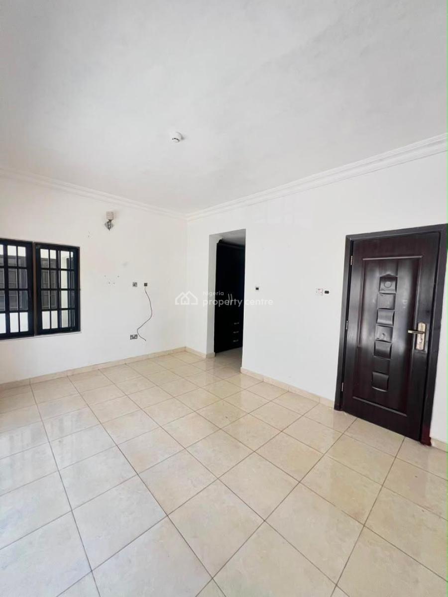 Spacious 3 Bedroom Ground Floor Apartment with Boys Quarters, Old Ikoyi, Ikoyi, Lagos, Flat / Apartment for Rent