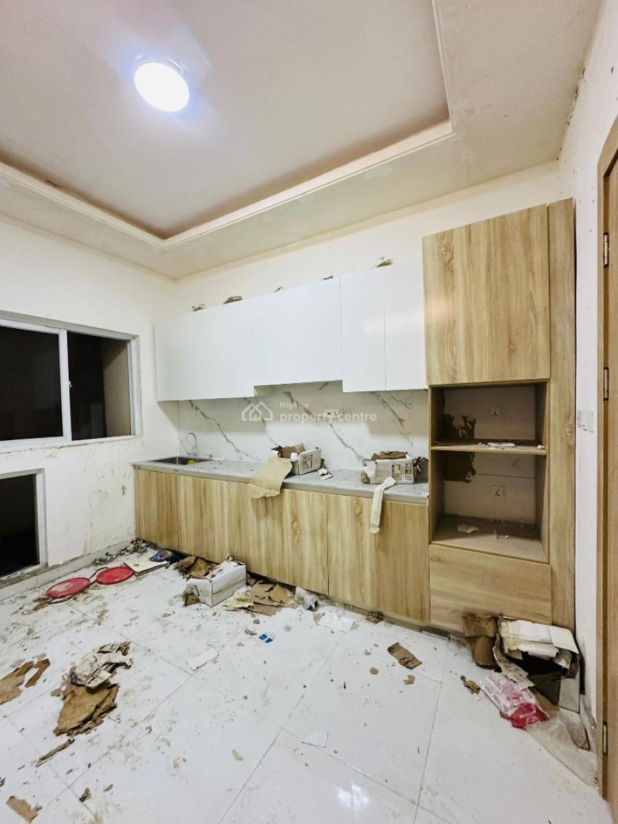 Spacious 3 Bedroom Apartment with Elevator, Osapa, Lekki, Lagos, Flat / Apartment for Rent
