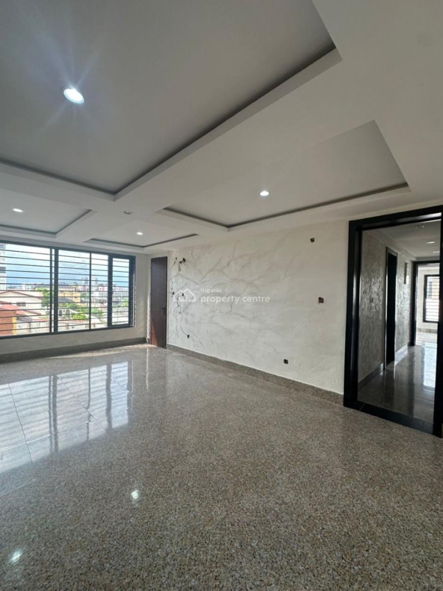 Luxury 4 Bedroom Maisonette with a Bq, Lekki Right, Lekki Phase 1, Lekki, Lagos, Flat / Apartment for Rent
