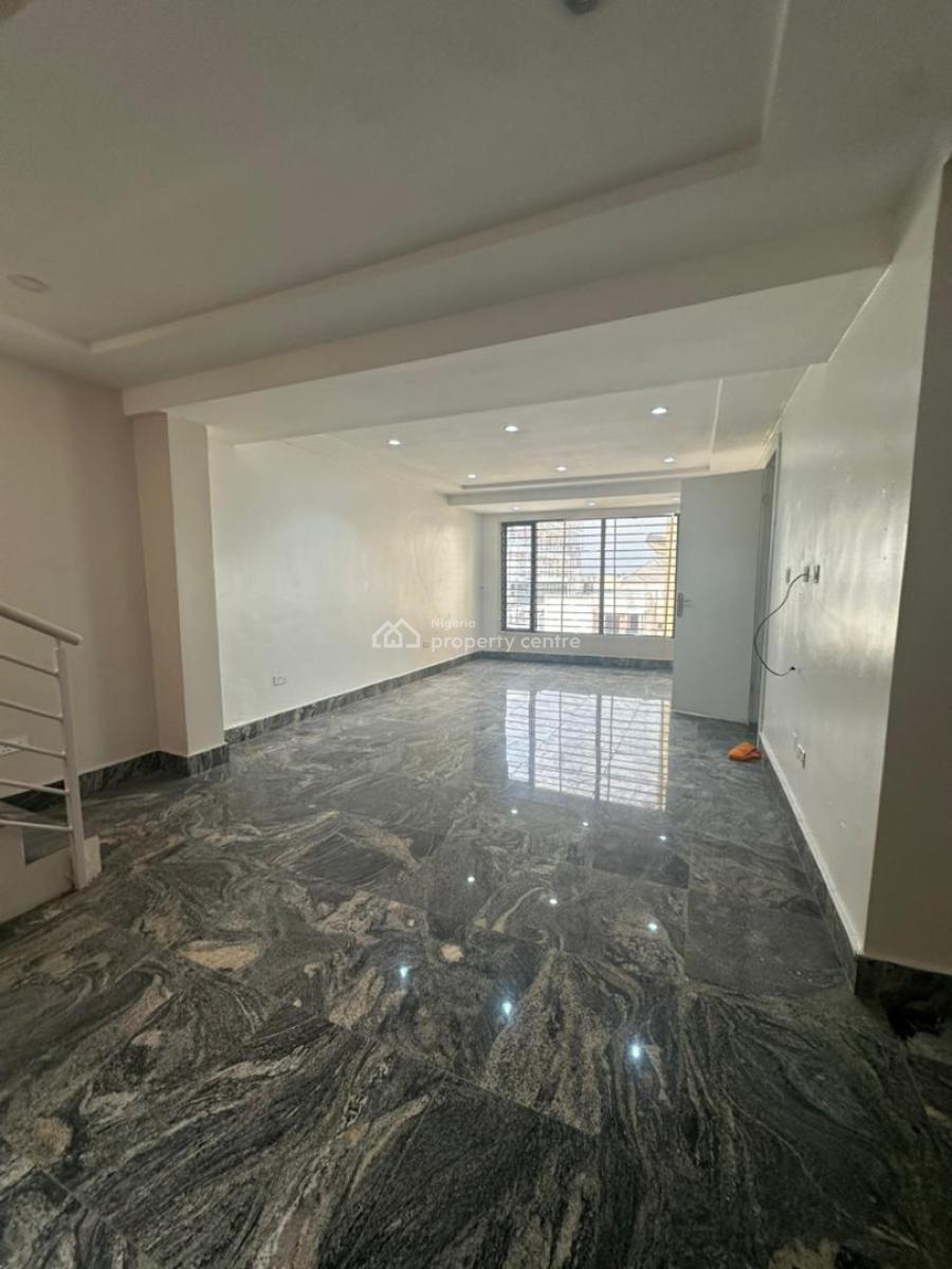 Luxury 4 Bedroom Maisonette with a Bq, Lekki Right, Lekki Phase 1, Lekki, Lagos, Flat / Apartment for Rent