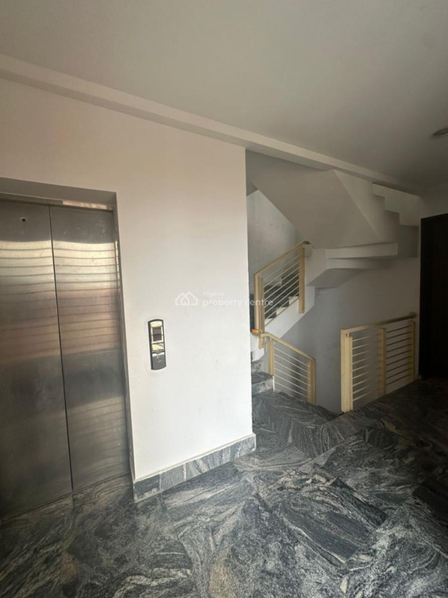 Luxury 4 Bedroom Maisonette with a Bq, Lekki Right, Lekki Phase 1, Lekki, Lagos, Flat / Apartment for Rent