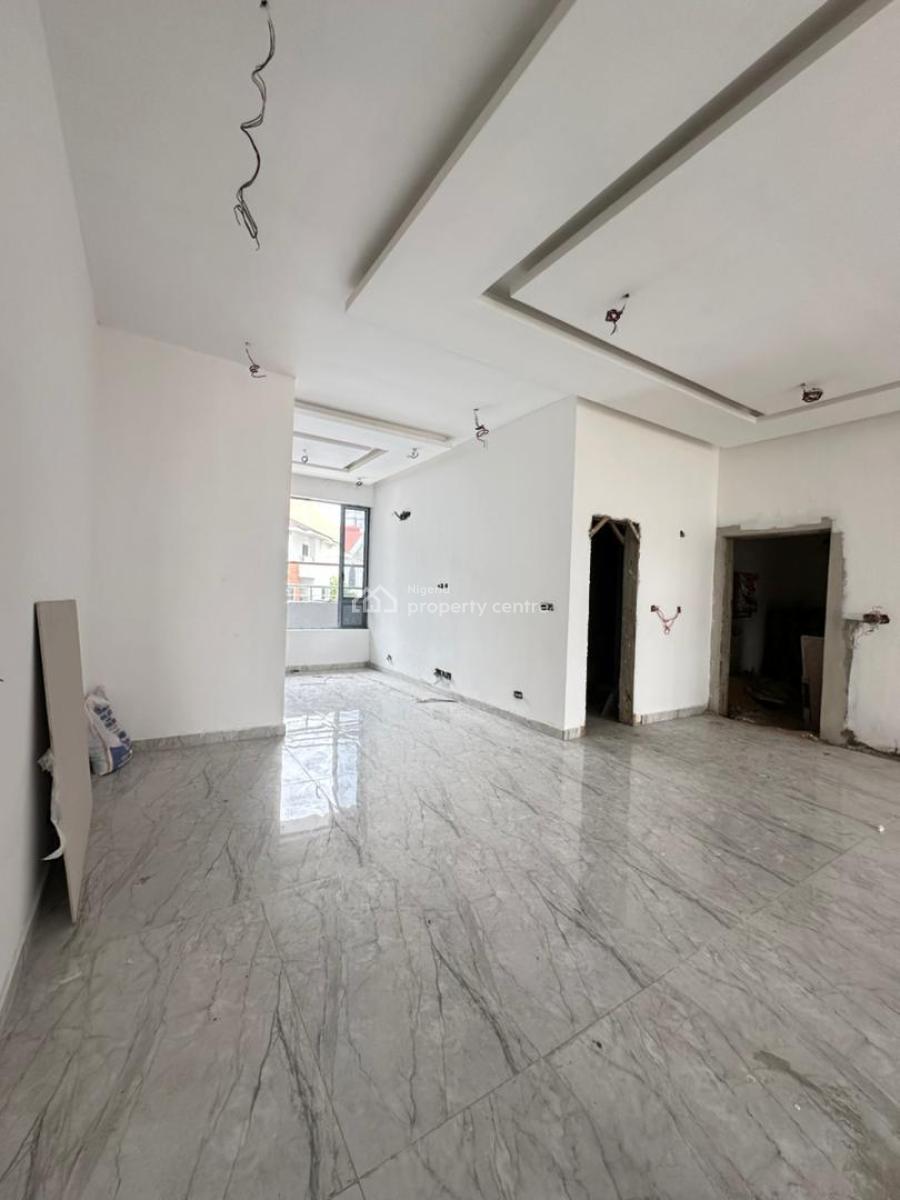 2 Bedroom Apartment, Lekki Phase 1, Lekki, Lagos, Flat / Apartment for Sale