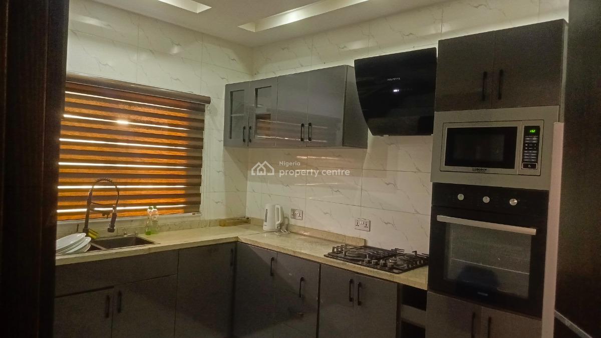 Luxurious 2 Bedroom Flat, Bede Alugbue Street, Ilasan, Lekki, Lagos, Flat / Apartment for Sale