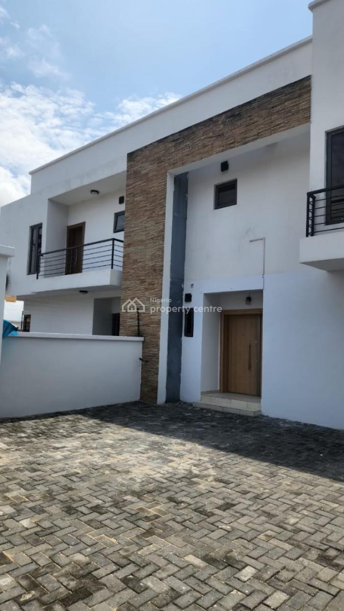 Clean 🧼 4 Bedroom Semi Detached House  with  a Room  Bq, Lekki Phase 1, Lekki, Lagos, Semi-detached Bungalow for Rent