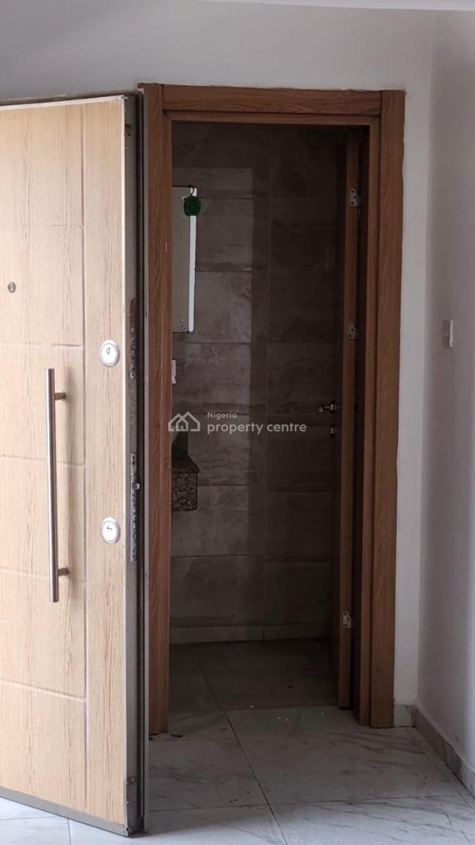 Clean 🧼 4 Bedroom Semi Detached House  with  a Room  Bq, Lekki Phase 1, Lekki, Lagos, Semi-detached Bungalow for Rent