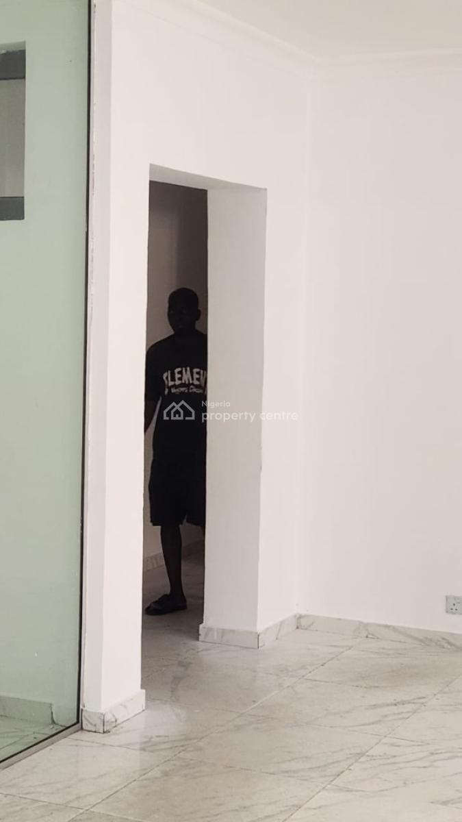 Clean 🧼 4 Bedroom Semi Detached House  with  a Room  Bq, Lekki Phase 1, Lekki, Lagos, Semi-detached Bungalow for Rent