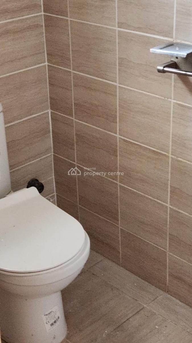 Clean 🧼 4 Bedroom Semi Detached House  with  a Room  Bq, Lekki Phase 1, Lekki, Lagos, Semi-detached Bungalow for Rent