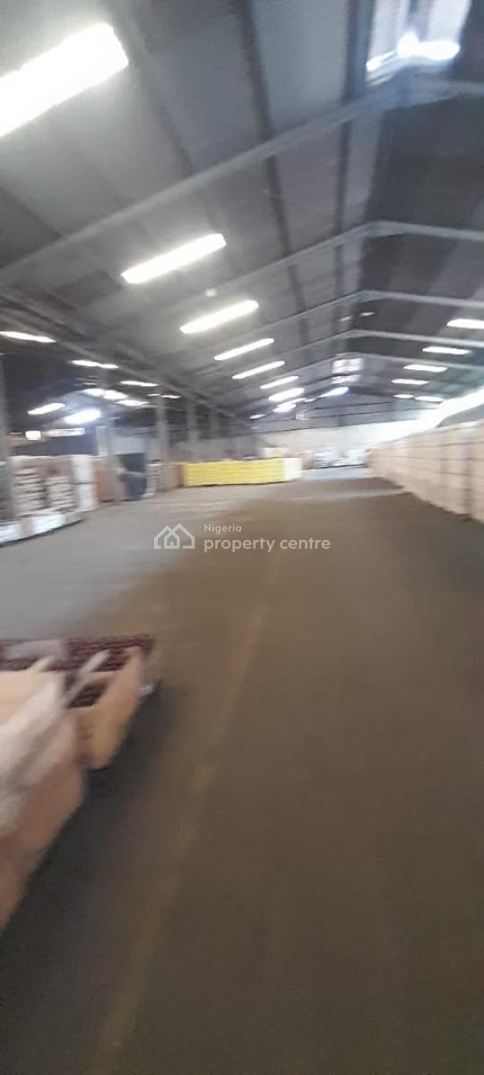 Warehouse Measuring7500sqm, Iganmu, Lagos, Warehouse for Rent