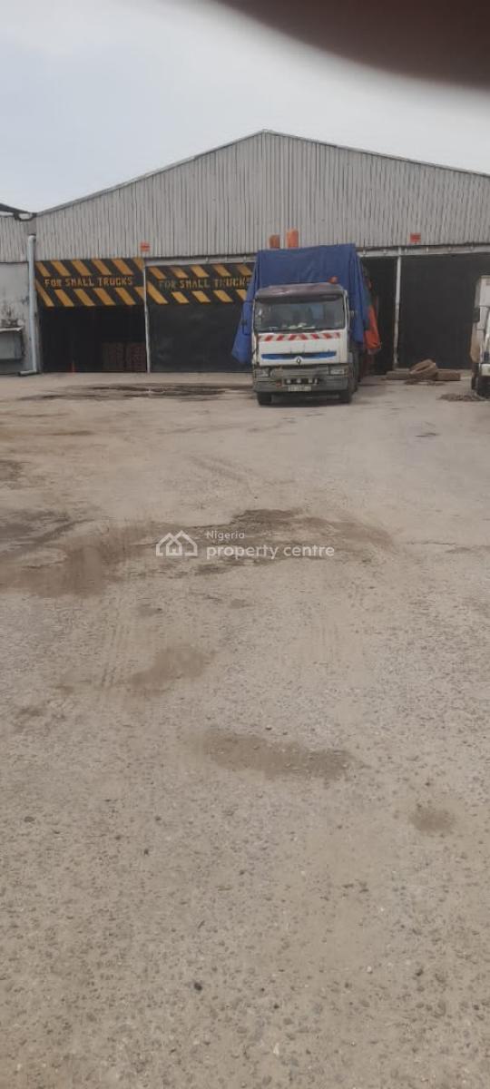 Warehouse Measuring7500sqm, Iganmu, Lagos, Warehouse for Rent