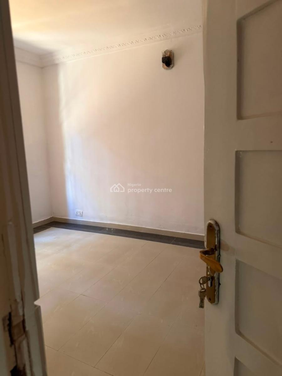 Luxury 3 Bedroom Flat, Lekki Right By Petrocam, Lekki Phase 1, Lekki, Lagos, Flat / Apartment for Rent