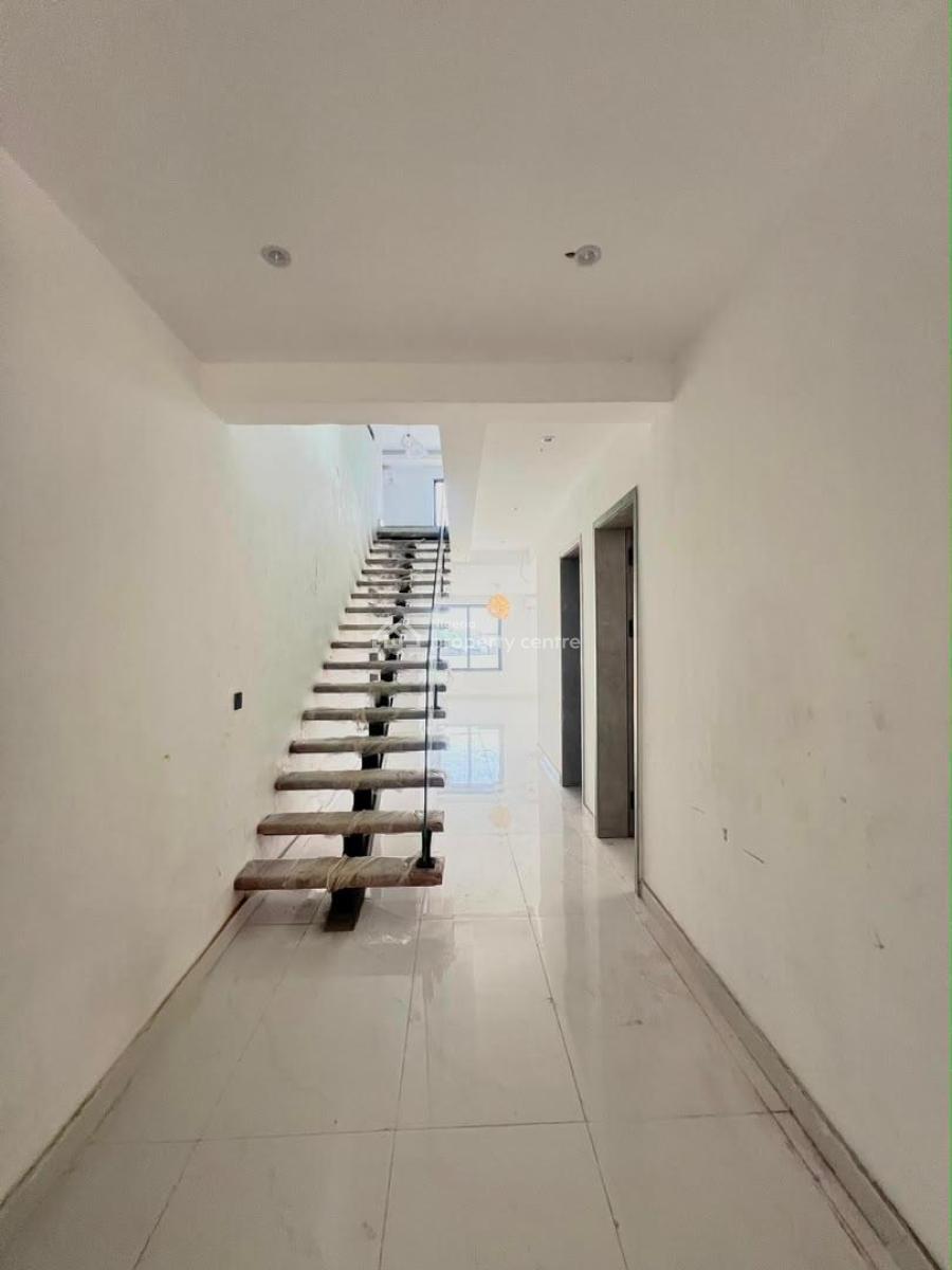 Spacious Waterfront 4-bedroom Maisonette with 2 Boys Quarters, Old Ikoyi, Ikoyi, Lagos, House for Sale