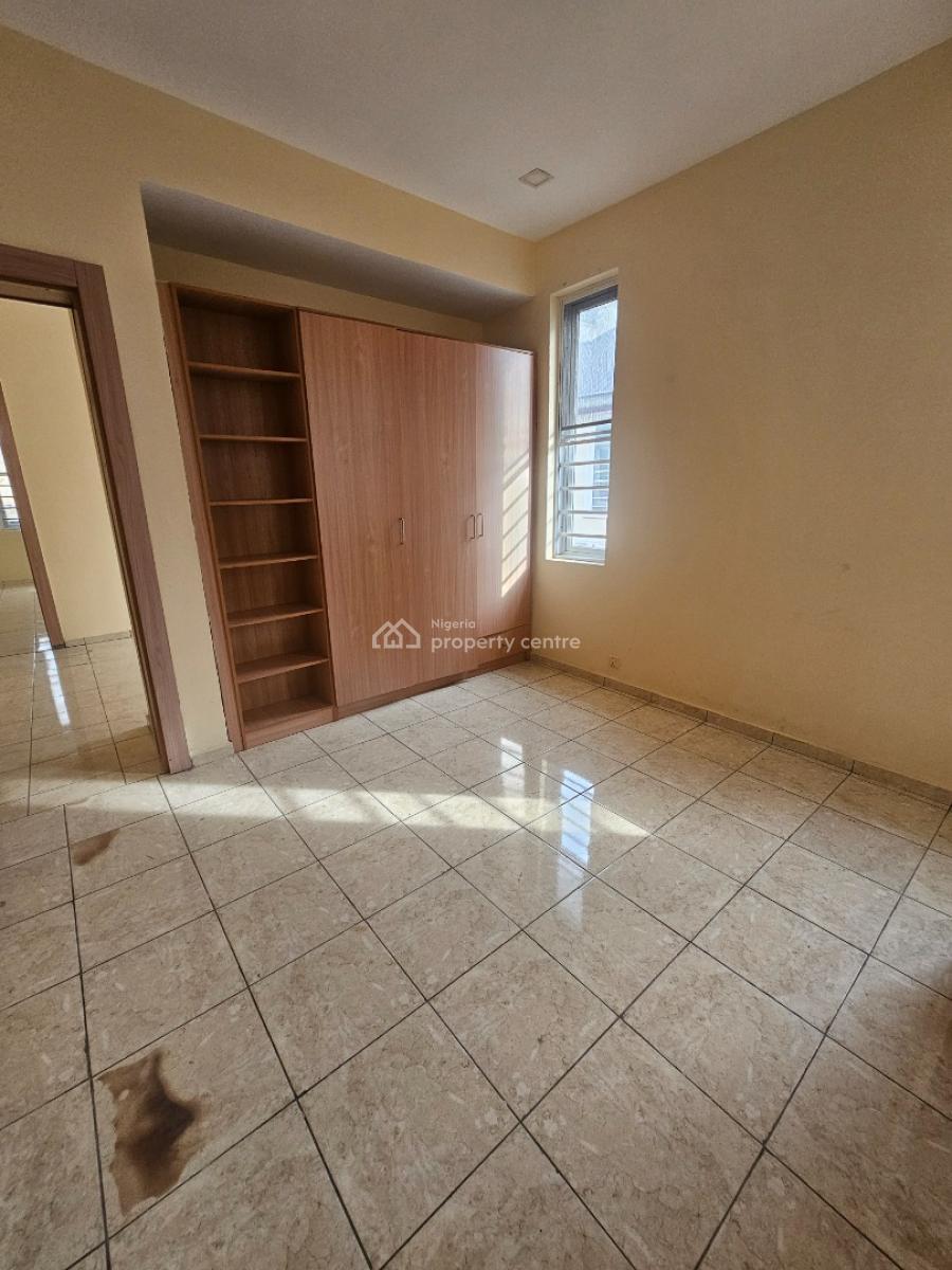 Spacious 3-bedroom Terrace with Bq, Off Freedom Way, Lekki Phase 1, Lekki, Lagos, Terraced Duplex for Rent