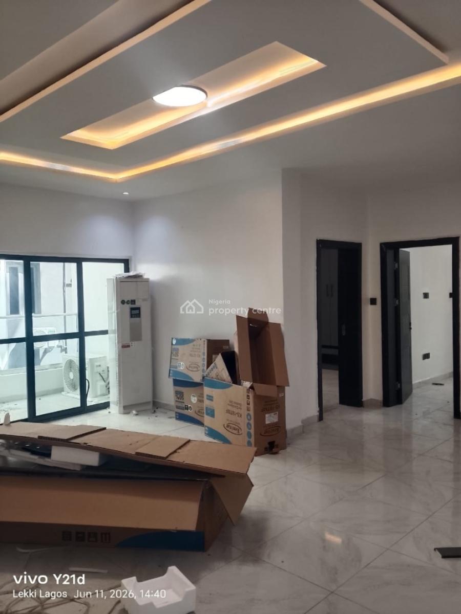 Serviced 2 Bedrooms Apartment Available with Pool, Lekki Phase 1, Lekki, Lagos, Flat / Apartment for Rent