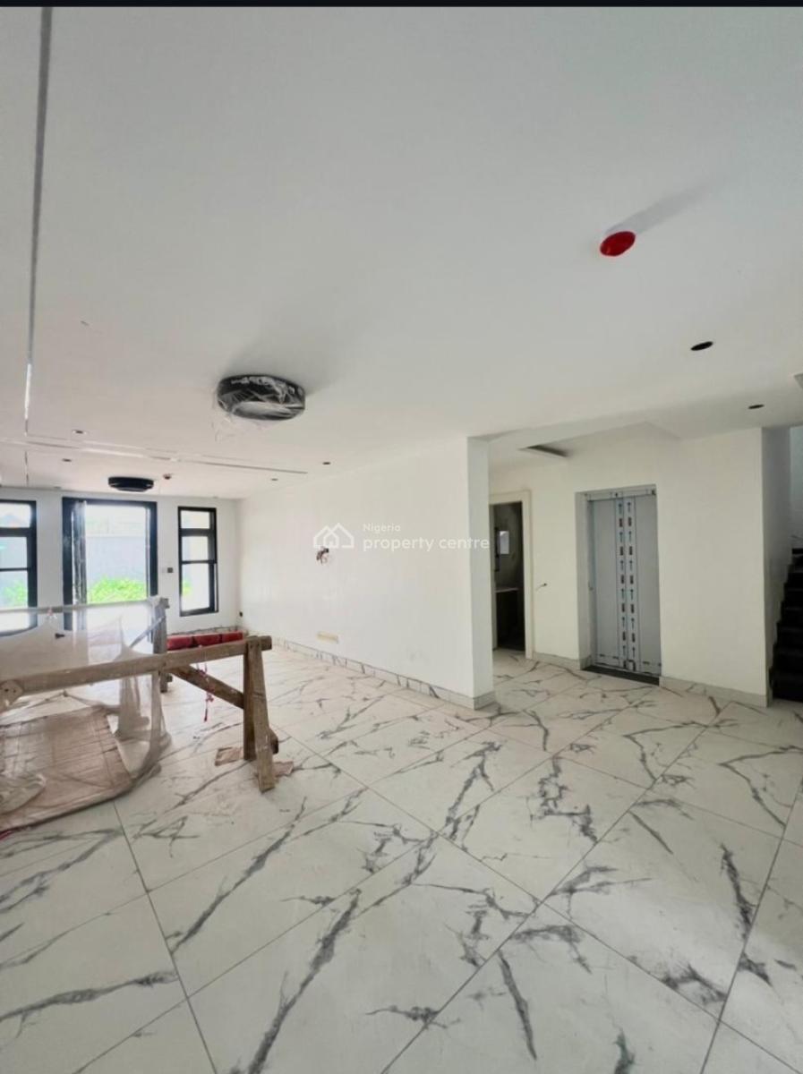 Spacious 6-bedroom Fully Detached House with Bq, Banana Island, Ikoyi, Lagos, Detached Duplex for Sale