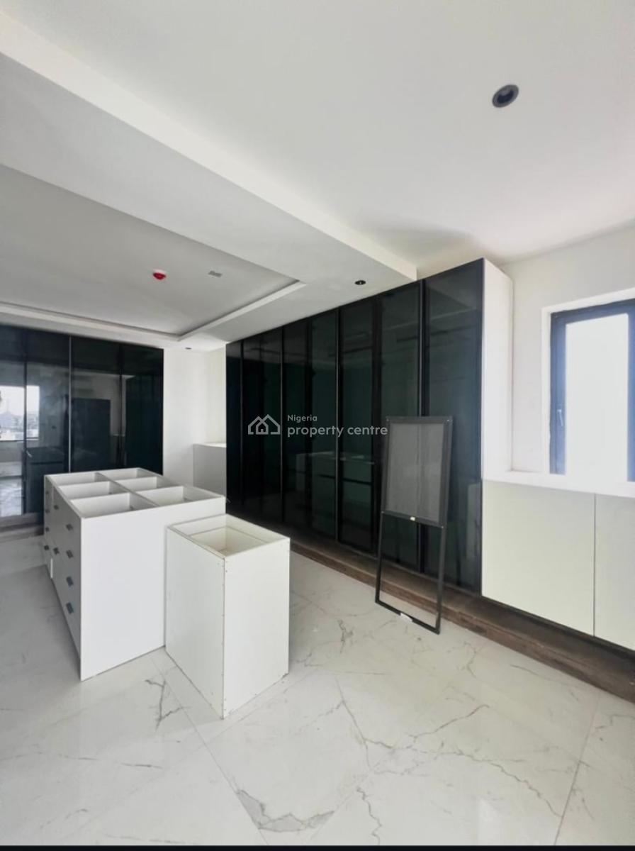 Spacious 6-bedroom Fully Detached House with Bq, Banana Island, Ikoyi, Lagos, Detached Duplex for Sale