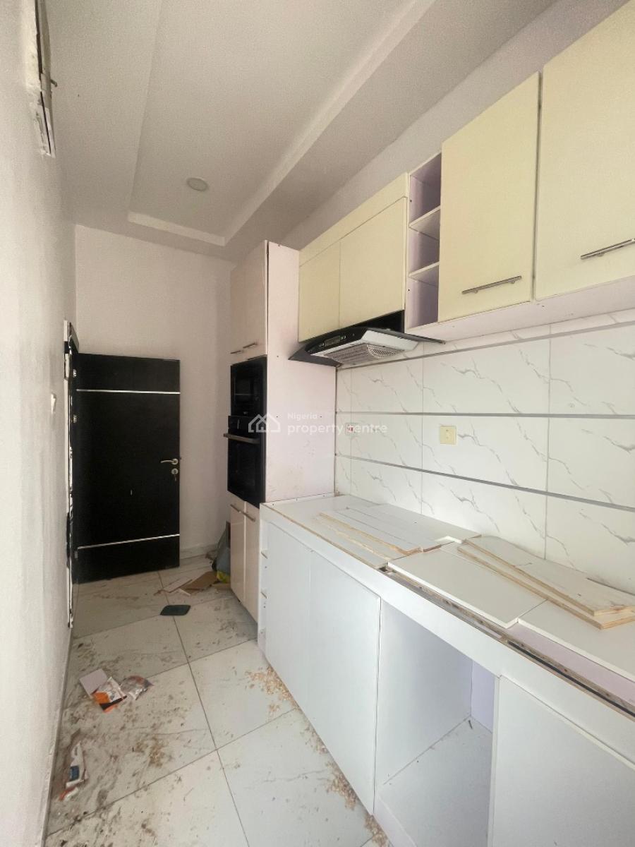 Spacious 2 Bedroom Apartment, Lekki Conservation Axis, Lekki, Lagos, Flat / Apartment for Rent