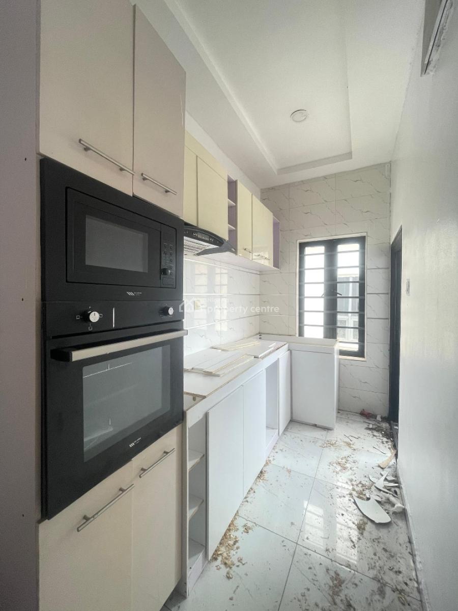 Spacious 2 Bedroom Apartment, Lekki Conservation Axis, Lekki, Lagos, Flat / Apartment for Rent