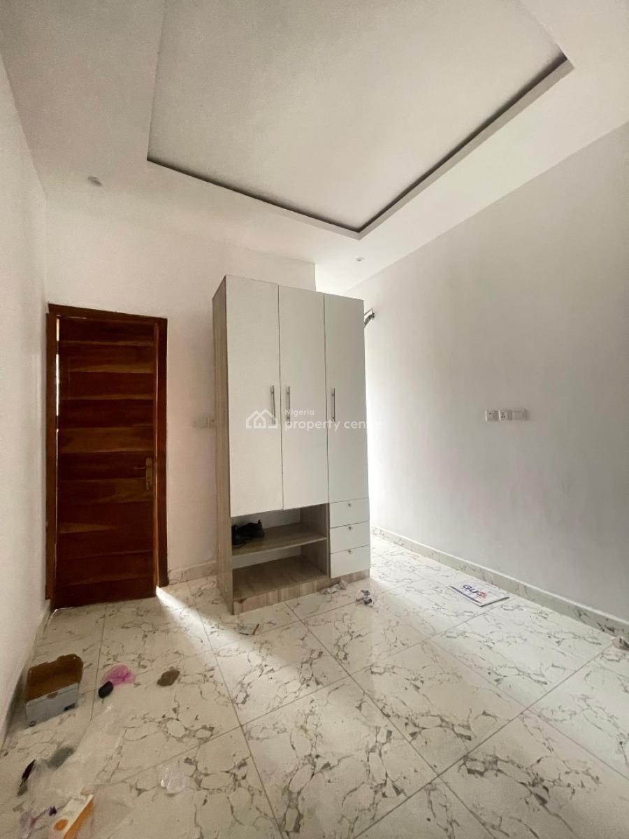 Spacious 2 Bedroom Apartment, Lekki Conservation Axis, Lekki, Lagos, Flat / Apartment for Rent