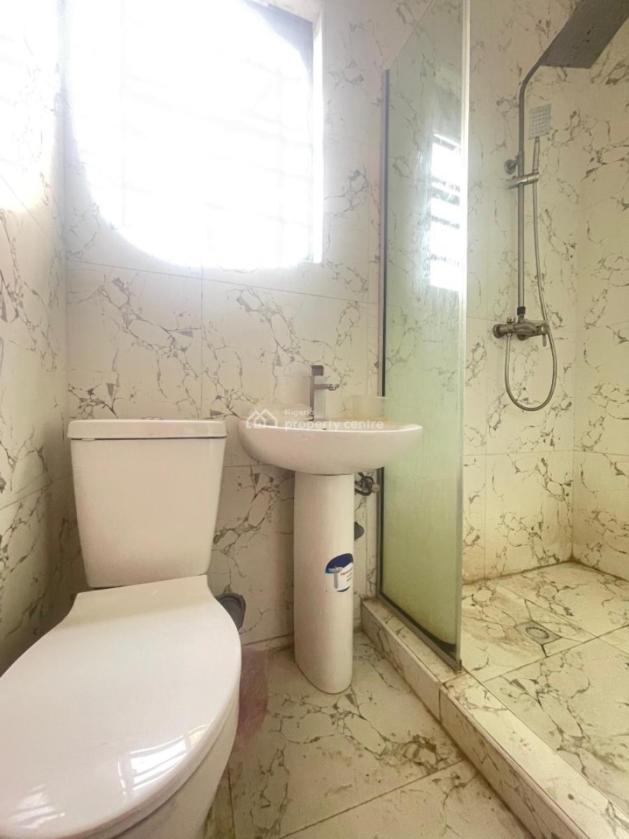 Spacious 2 Bedroom Apartment, Lekki Conservation Axis, Lekki, Lagos, Flat / Apartment for Rent