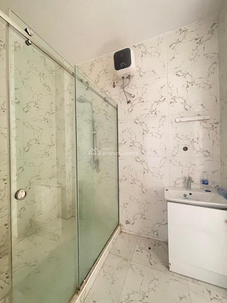Spacious 2 Bedroom Apartment, Lekki Conservation Axis, Lekki, Lagos, Flat / Apartment for Rent