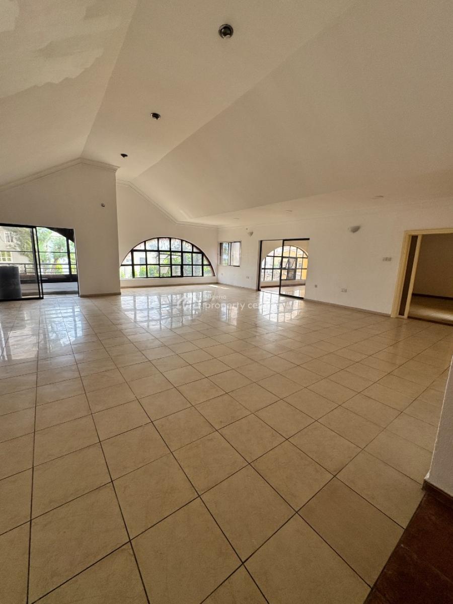 Massive 4 Bedroom Penthouse with Bq, Lekki Phase 1, Lekki, Lagos, Flat / Apartment for Rent