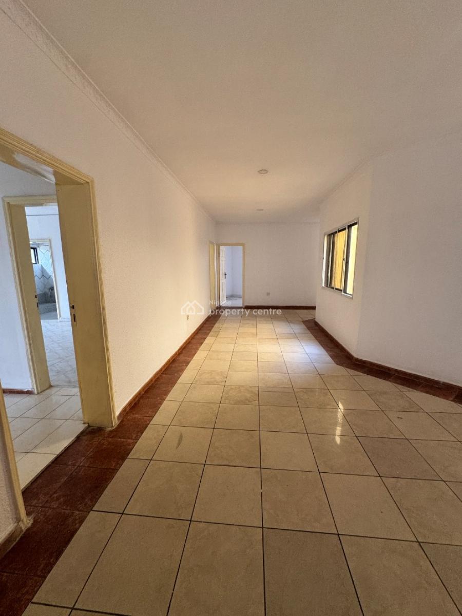 Massive 4 Bedroom Penthouse with Bq, Lekki Phase 1, Lekki, Lagos, Flat / Apartment for Rent