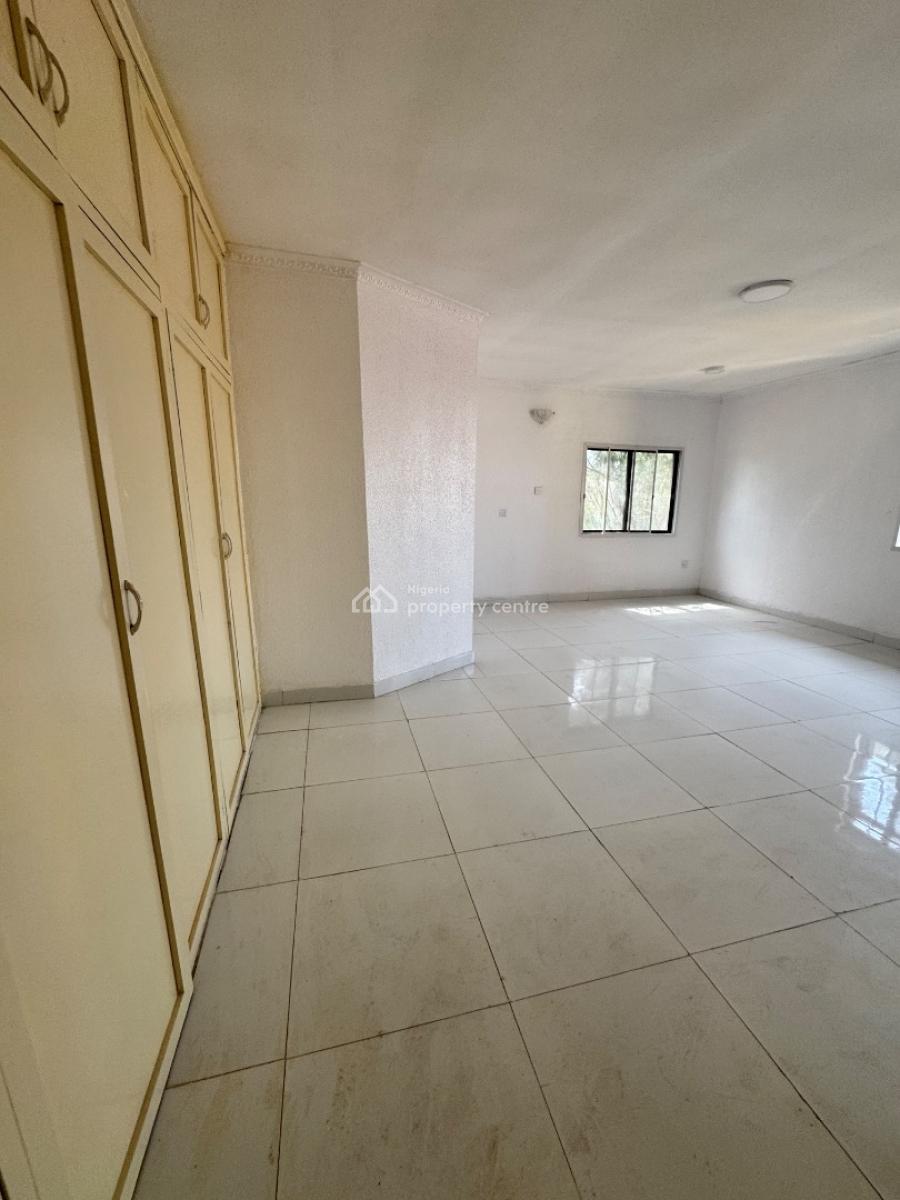 Massive 4 Bedroom Penthouse with Bq, Lekki Phase 1, Lekki, Lagos, Flat / Apartment for Rent
