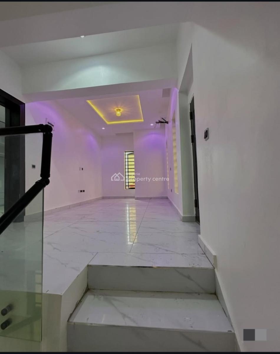 5 Bedrooms Fully Detached Duplex, Swimming Pool & Bq, Gra Phase 1, Magodo, Lagos, Detached Duplex for Sale