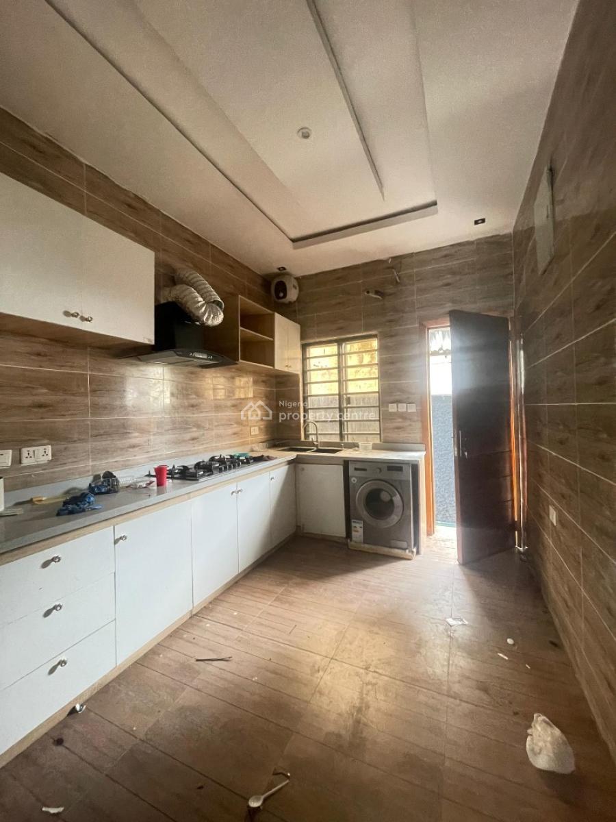 Spacious 4 Bedroom Terraced Duplex, Lekki Conservation Center Axis, Lekki, Lagos, Terraced Duplex for Rent
