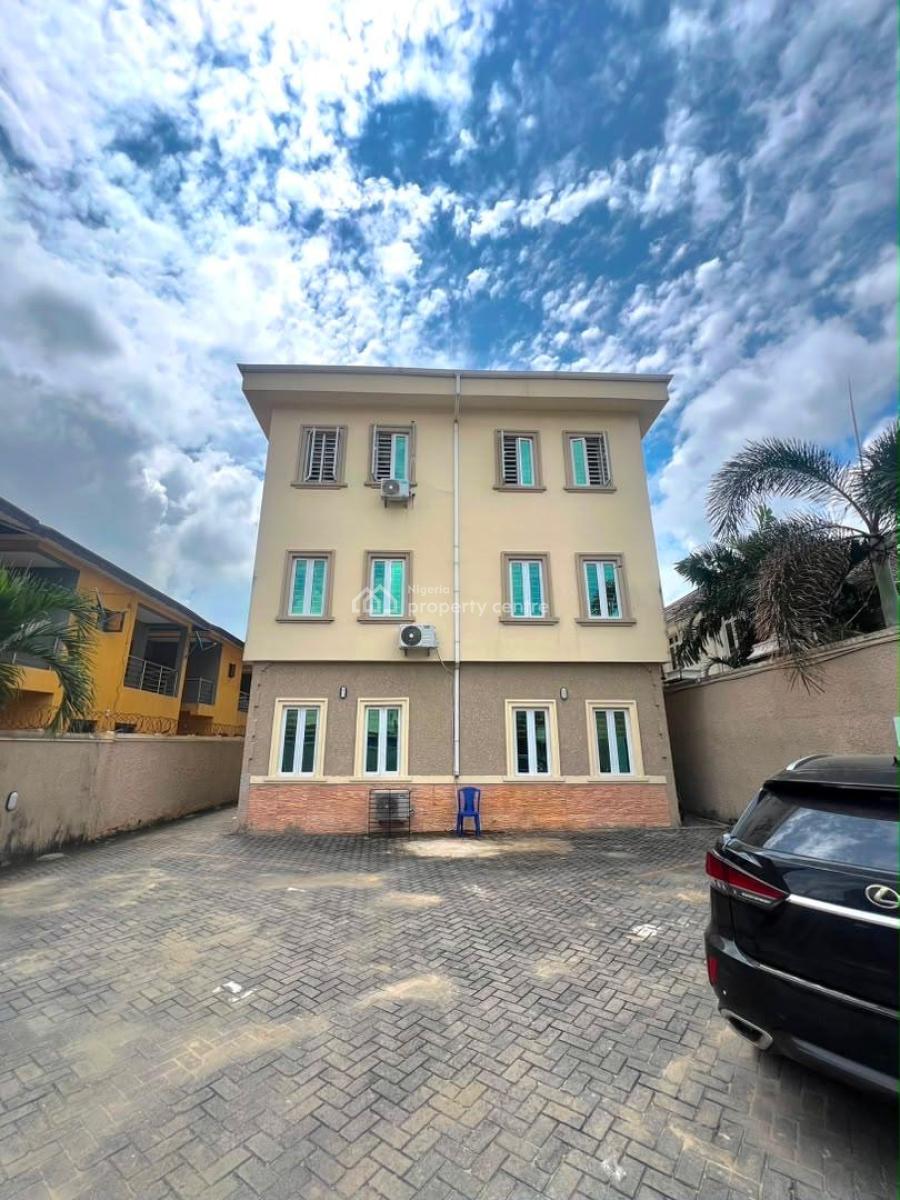 Spacious 3 Bedroom Apartment with Bq, Old Ikoyi, Ikoyi, Lagos, Flat / Apartment for Sale