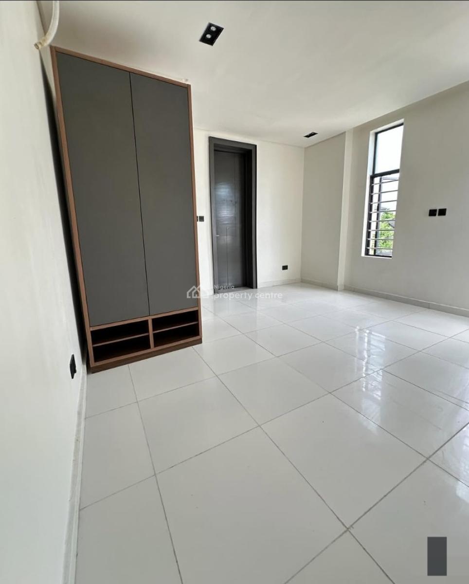 4 Bedrooms Semi Detached Duplex and Bq, Gbagada, Lagos, Semi-detached Duplex for Sale