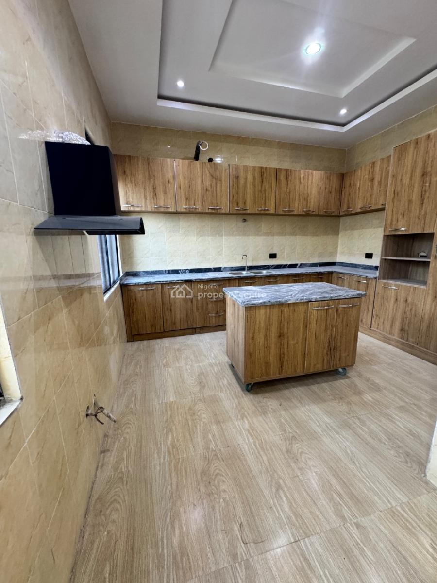 Luxury 3 Bedroom Apartment with Bq, Lekki Phase 1, Lekki, Lagos, Flat / Apartment for Rent