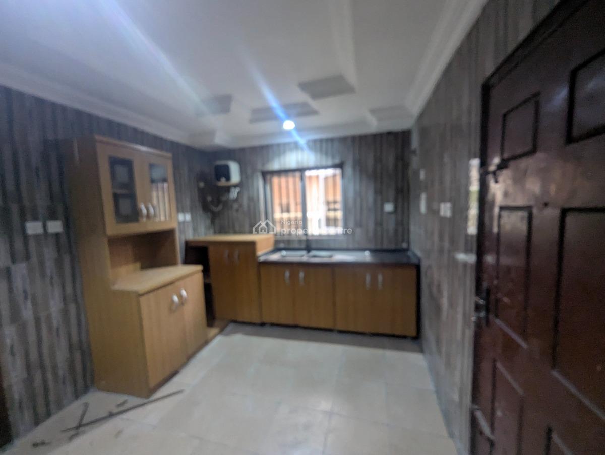 Ensuite 4 Bedroom Duplex with a Room Bq, Cmd Road, Gra Phase 2, Magodo, Lagos, Flat / Apartment for Rent