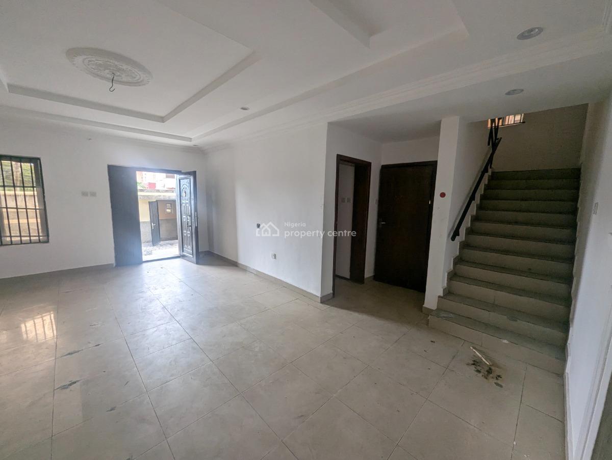 Ensuite 4 Bedroom Duplex with a Room Bq, Cmd Road, Gra Phase 2, Magodo, Lagos, Flat / Apartment for Rent