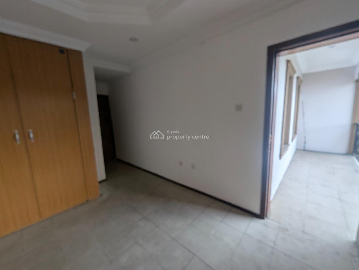 Ensuite 4 Bedroom Duplex with a Room Bq, Cmd Road, Gra Phase 2, Magodo, Lagos, Flat / Apartment for Rent