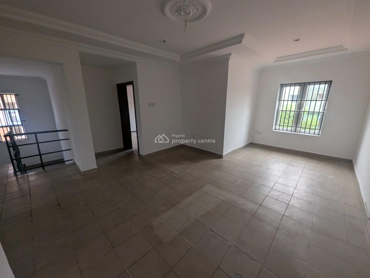 Ensuite 4 Bedroom Duplex with a Room Bq, Cmd Road, Gra Phase 2, Magodo, Lagos, Flat / Apartment for Rent