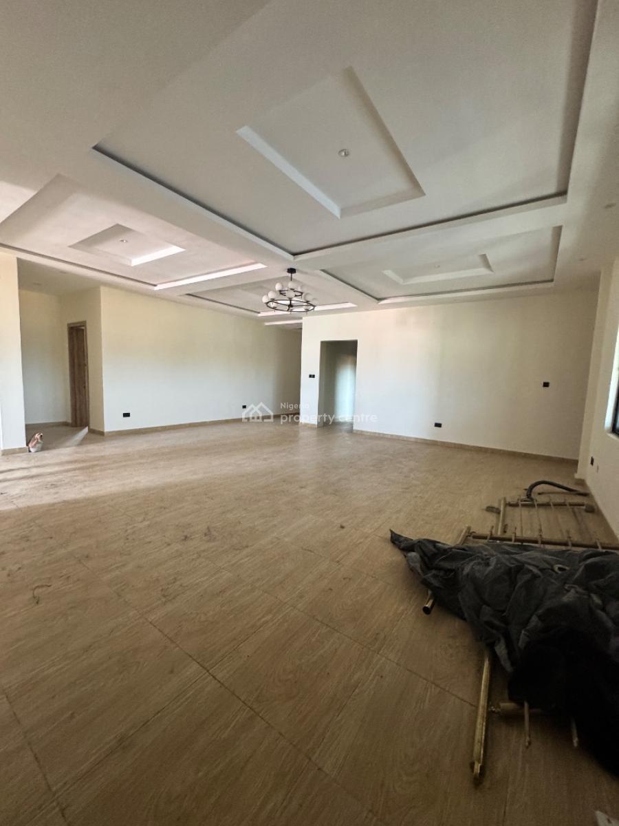 Luxury 5 Bedroom Penthouse with Bq, Lekki Phase 1, Lekki, Lagos, Flat / Apartment for Rent