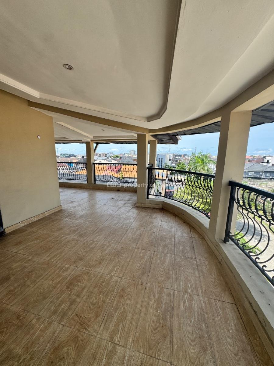 Luxury 5 Bedroom Penthouse with Bq, Lekki Phase 1, Lekki, Lagos, Flat / Apartment for Rent