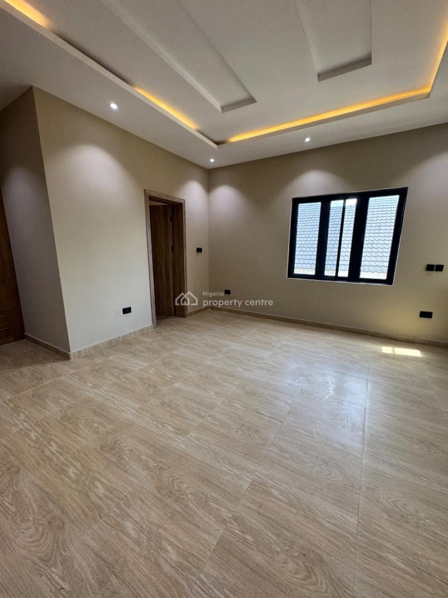 Luxury 5 Bedroom Penthouse with Bq, Lekki Phase 1, Lekki, Lagos, Flat / Apartment for Rent