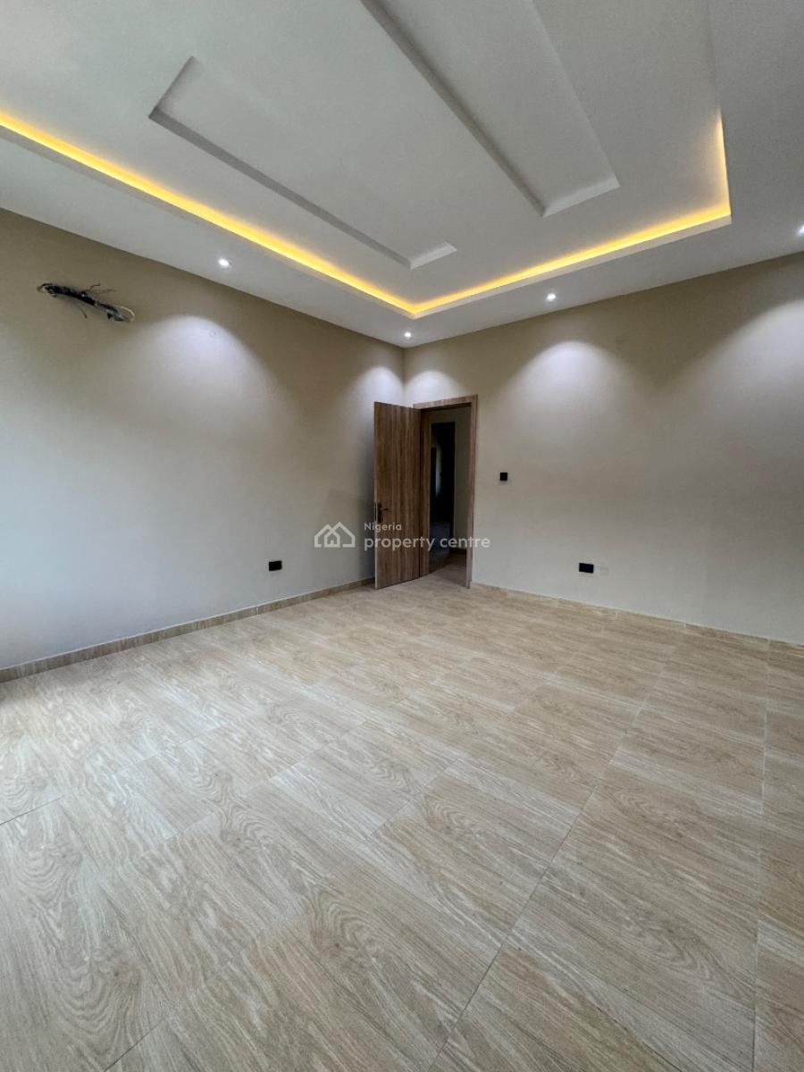 Luxury 5 Bedroom Penthouse with Bq, Lekki Phase 1, Lekki, Lagos, Flat / Apartment for Rent