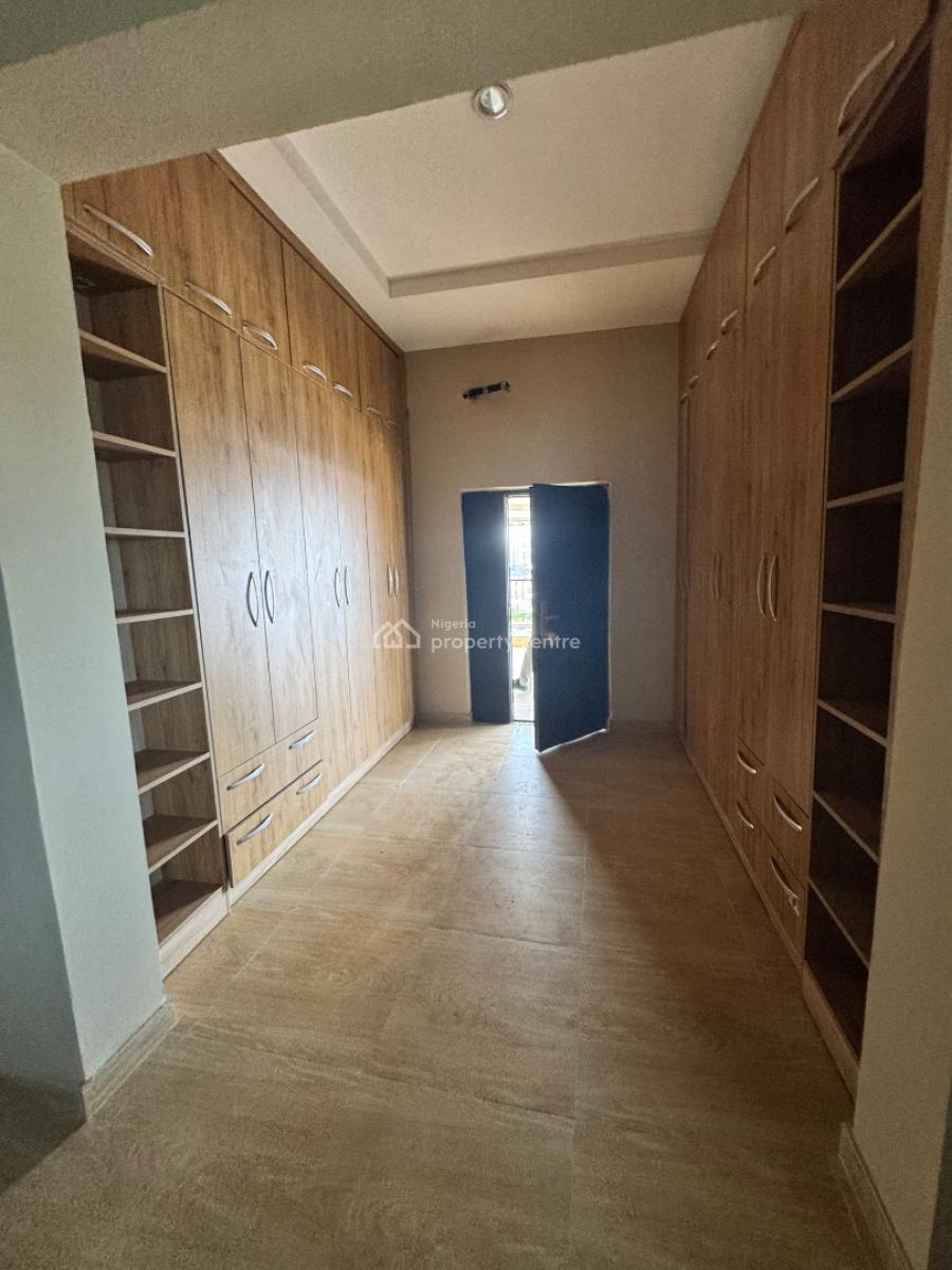 Luxury 5 Bedroom Penthouse with Bq, Lekki Phase 1, Lekki, Lagos, Flat / Apartment for Rent