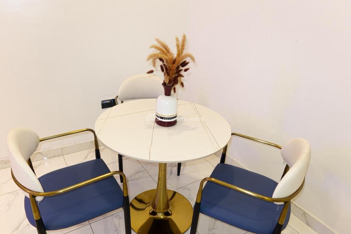 Luxury 2 Bedroom Apartment with Ps5, Snooker, Pool and Gym, Ologolo, Lekki, Lagos, Flat / Apartment Short Let