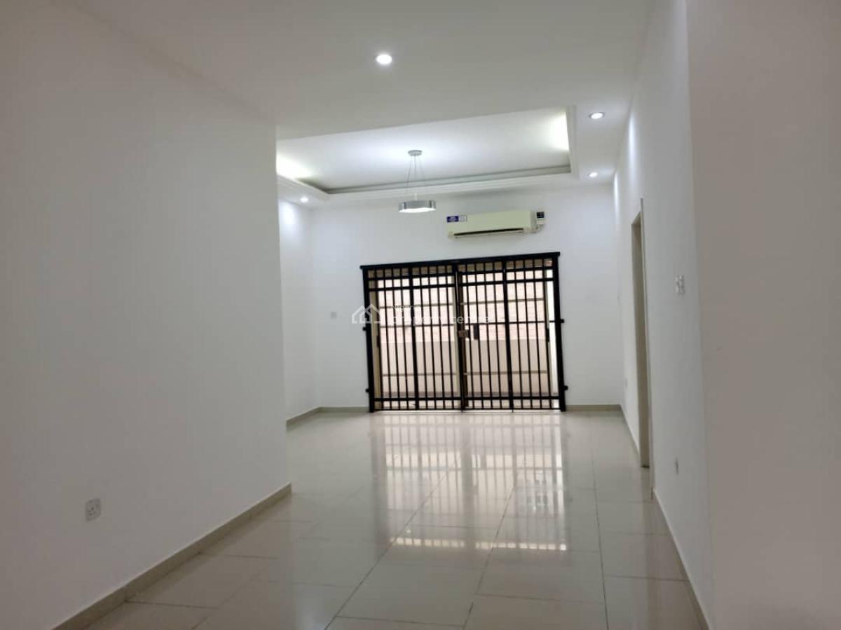 Well Maintained 2 Bedroom Flat with a Bq, Off Palace Road, Oniru, Victoria Island (vi), Lagos, House for Sale