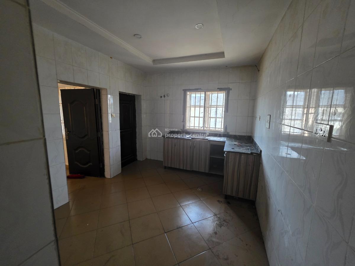 a Well Spaciuos 2-bedroom Flat, By American International Schooll, Durumi, Abuja, Flat / Apartment for Rent