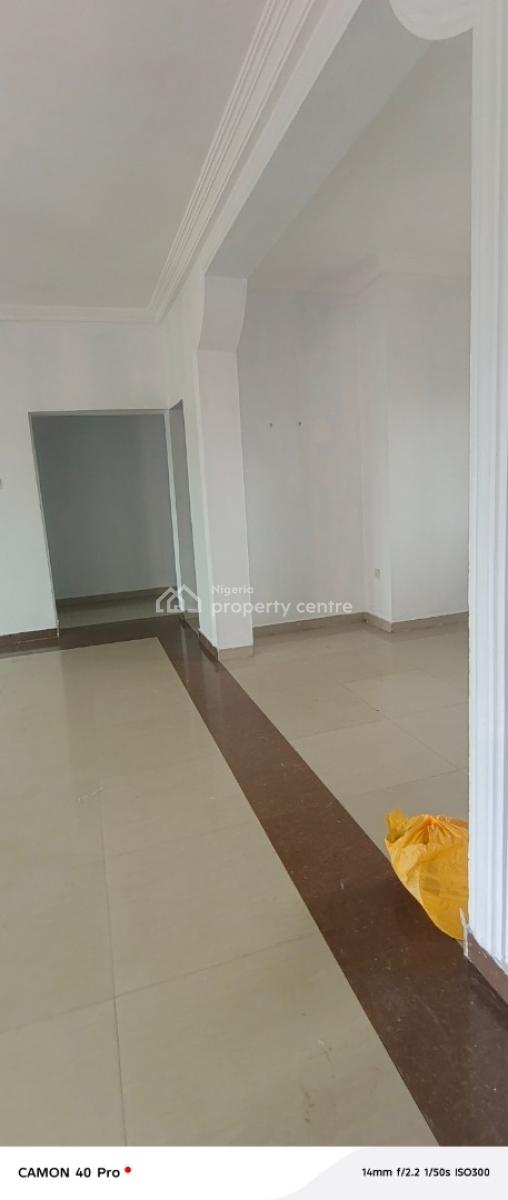 Clean Two Bedroom Flat in Ikate, Kusenla Road By Chisco Bus Stop, Lekki Phase 1, Lekki, Lagos, Flat / Apartment for Rent