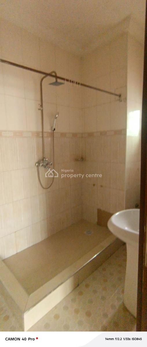 Clean Two Bedroom Flat in Ikate, Kusenla Road By Chisco Bus Stop, Lekki Phase 1, Lekki, Lagos, Flat / Apartment for Rent