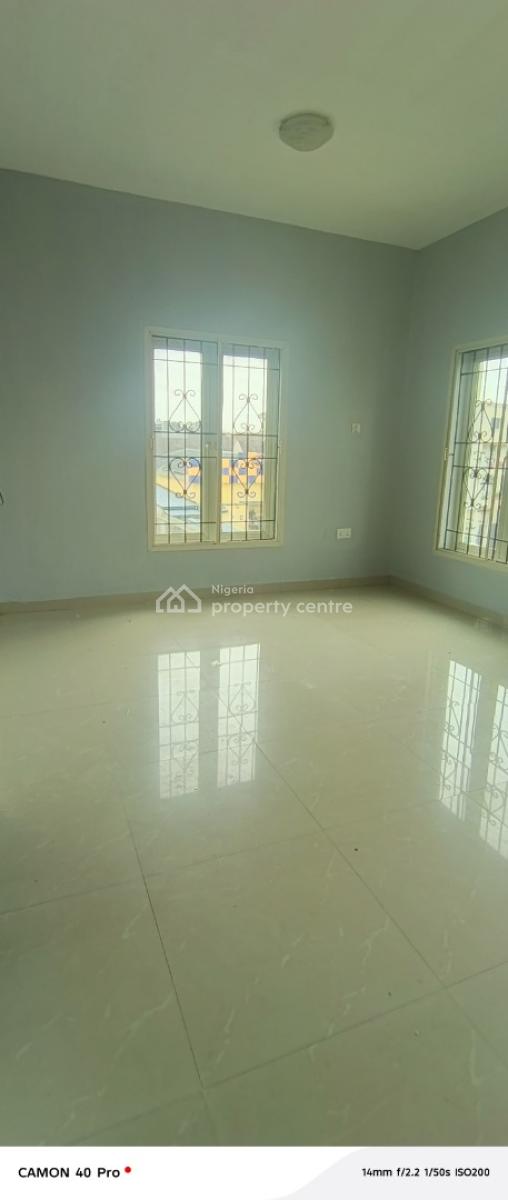Clean Two Bedroom Flat in Ikate, Kusenla Road By Chisco Bus Stop, Lekki Phase 1, Lekki, Lagos, Flat / Apartment for Rent